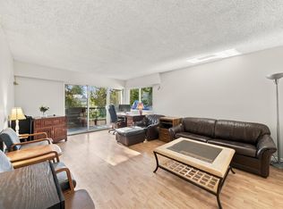 13530 Hilton Rd #203, Surrey, BC V3R5J4