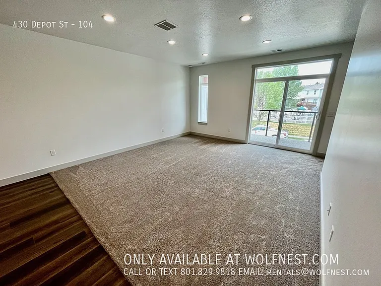 430 E Depot St #104 — Photo 6