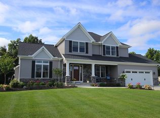 3892 Knottingwood Dr, North Tonawanda, NY 14120