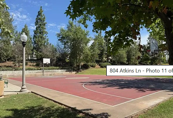 804 Atkins St — Photo 4