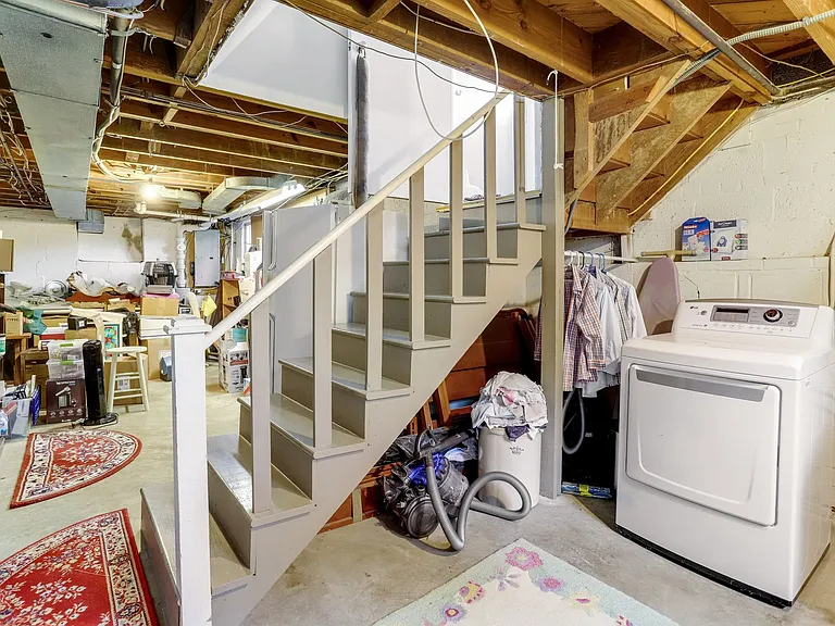 2700 N Dinwiddie St — Photo 47