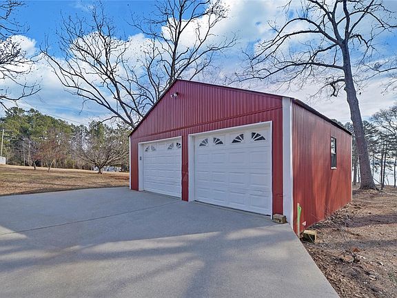 4th image of 142 Circle Dr #C