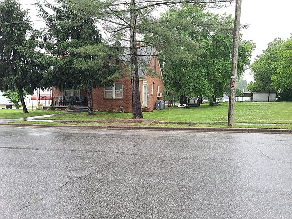 2nd image of 305 High St