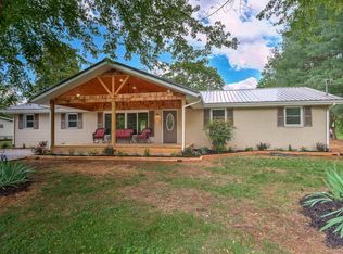 240 Elliott Ave, Erwin, TN 37650