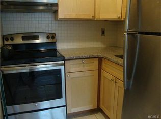 31 Route 17 APT 5, Tuxedo Park, NY 10987