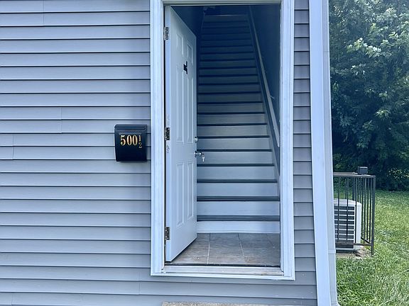 2nd image of 500 Beecher St #1/2