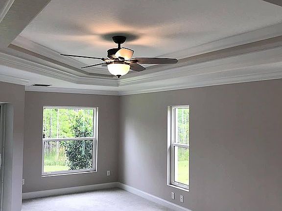 3rd image of 31 S Laurel Creek Ct