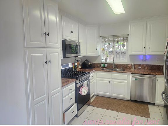 kitchen (decorations are for example only, not include)