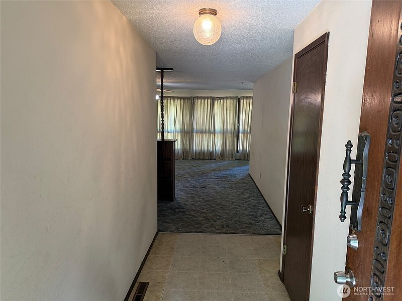 4th image of 5006 21st Avenue SE