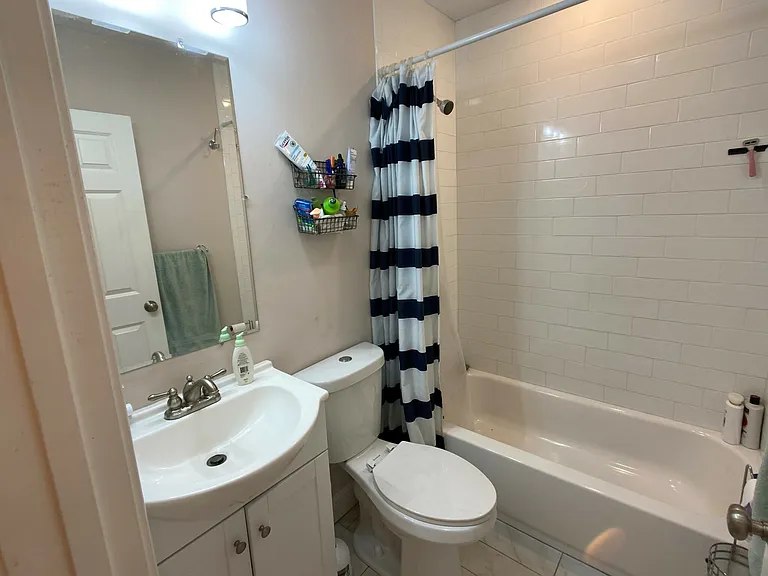 14 Flint St #2R — Photo 16