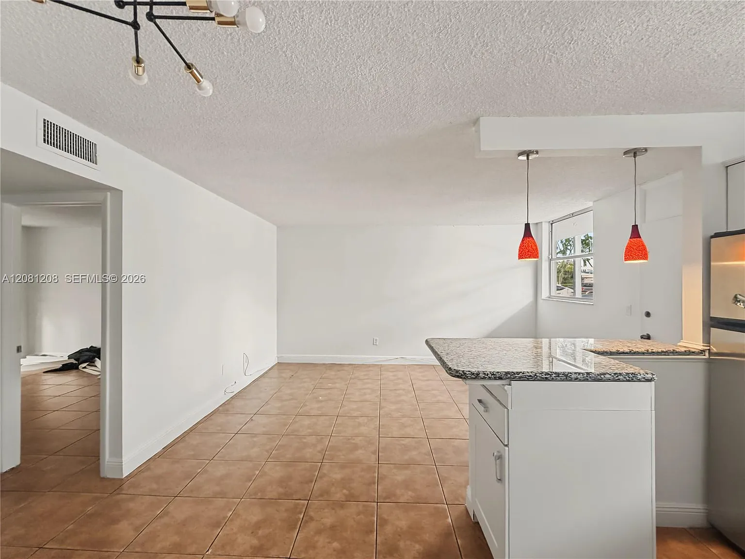 North Bay Villas Condo — Photo 4