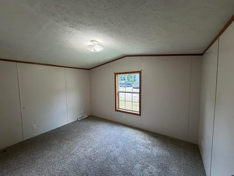 25 Donnelly Dr #38 — Photo 9