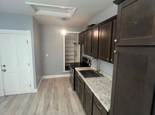 22 Bettez St FLOOR 2, West Warwick, RI 02893