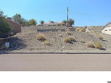 4th image of 2580 Clarke Dr