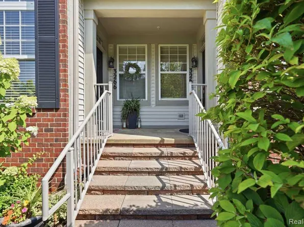 3262 Johanna Ware W, Wixom, MI 48393