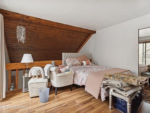 5th image of 3357 Beacon St Unit 21