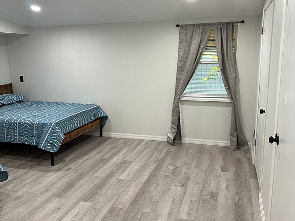 5th image of 30124 Magnolia Ave #1