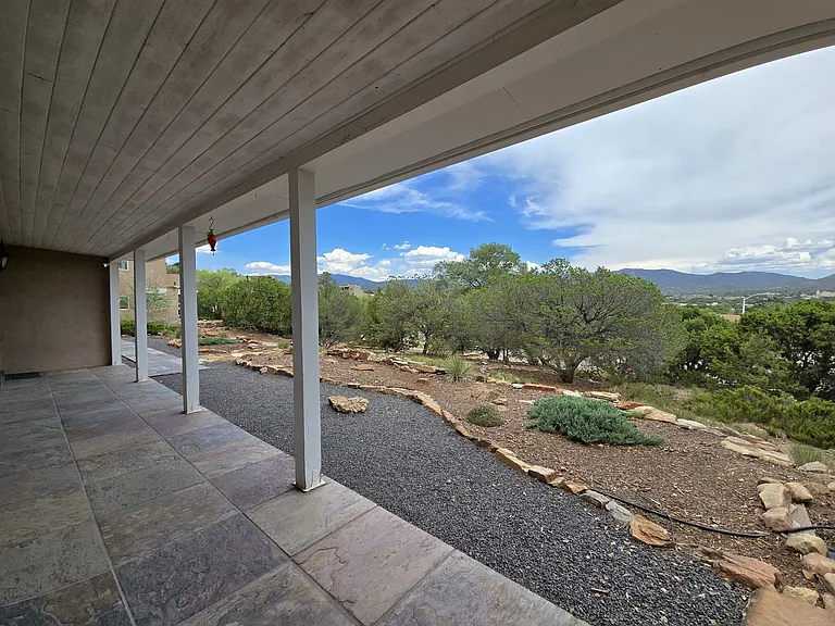 105 Michelle Dr — Photo 41