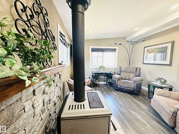 5th image of 4306 47th St #2