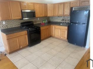 628 Grassmere Ter FLOOR 3, Far Rockaway, NY 11691
