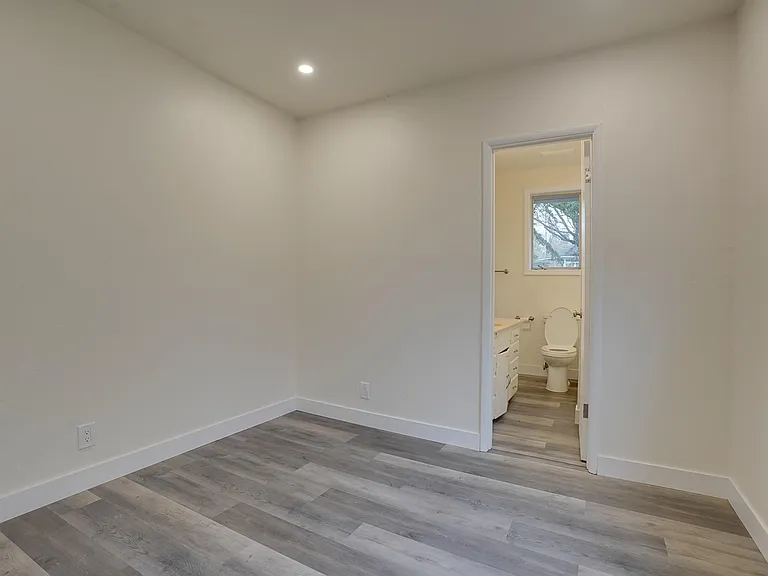 425 W Sierra Ave #425 — Photo 22