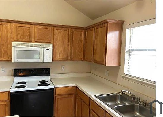 2nd image of 1910 Tawakani Ln