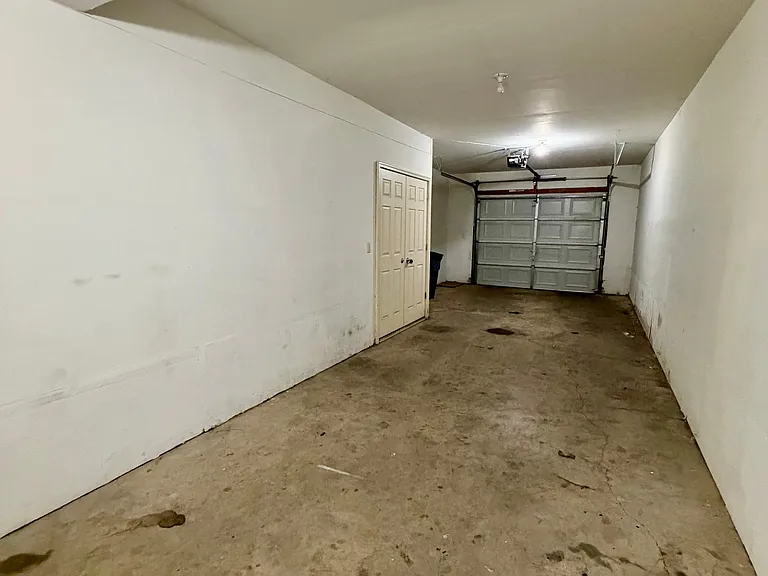 9404 Ashbury Cir #103 — Photo 16