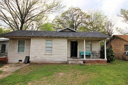 1st image of 211 Jean Dr