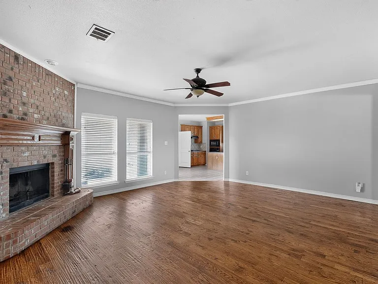 1236 Blue Brook Dr — Photo 12