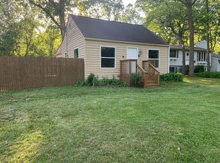 6423 Willow St, Spring grove, IL 60081