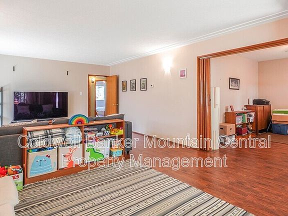 4th image of 11628 91st St NW
