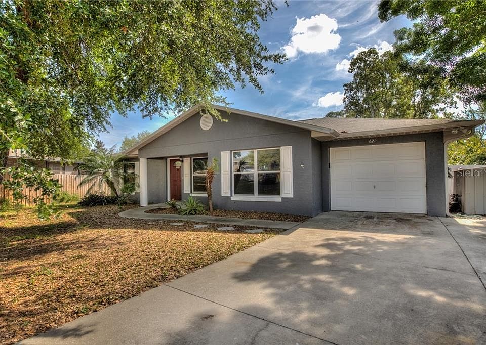 1st image of 621 Windridge Pl