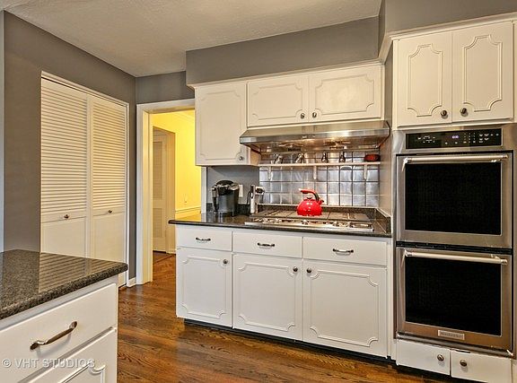 4th image of 848 Highland Pl