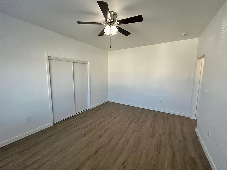2256 Cambridge St — Photo 4
