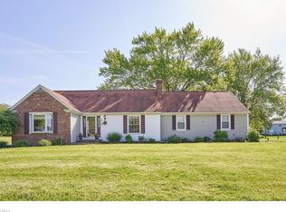 2995 Chaucer Dr NE, Canton, OH 44721