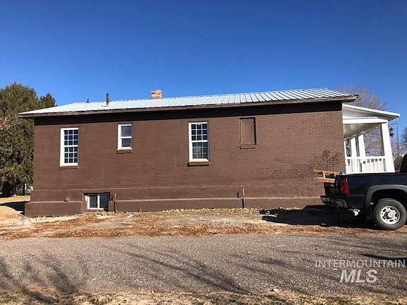 2nd image of 209 East St