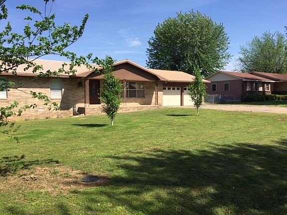 2nd image of 114 Brenda Ave