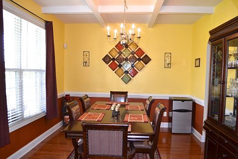 Formal Dining w/Hardwood Floor
