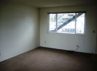 101 N 10th St APT 17, Creswell, OR 97426