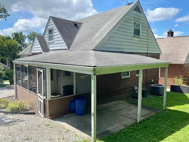 4 bed, 1180 sqft, $2,500 — Photo 2