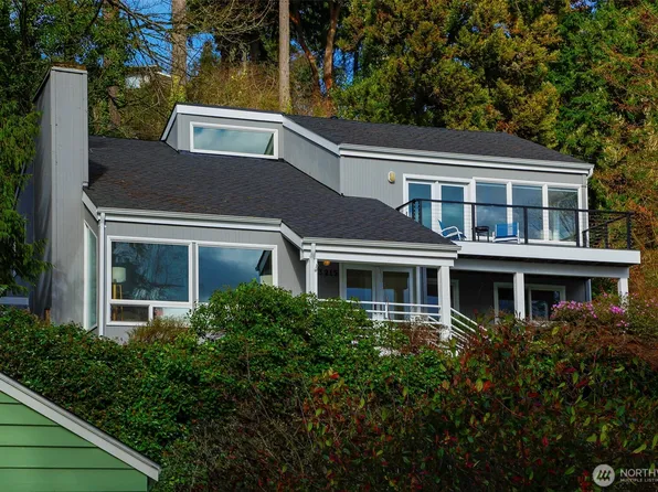 13215 42nd Avenue NE, Seattle, WA 98125