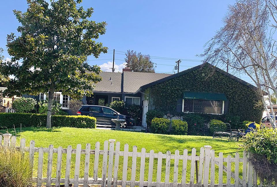 1st image of 738 Santa Barbara Dr