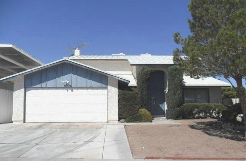 1st image of 3198 Chapala Dr
