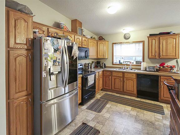 4th image of 625 9th Ave SE