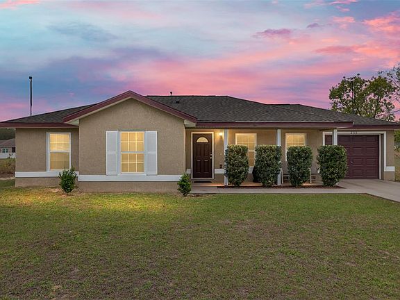 3rd image of 238 Oak Lane Cir