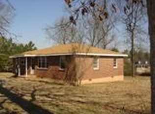 914 Ozora Rd, Lawrenceville, GA 30052