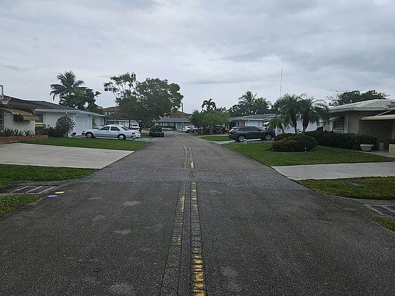 5th image of 4805 NW 49th Rd