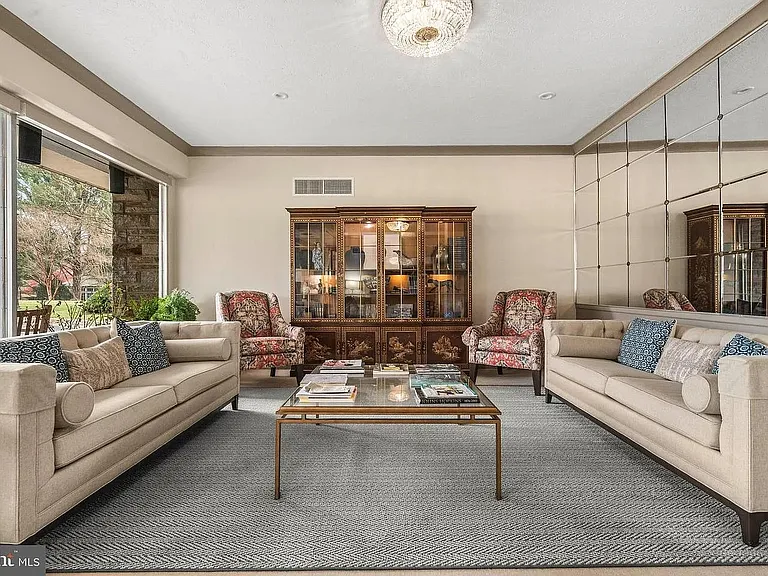3601 Greenway #101 — Photo 18