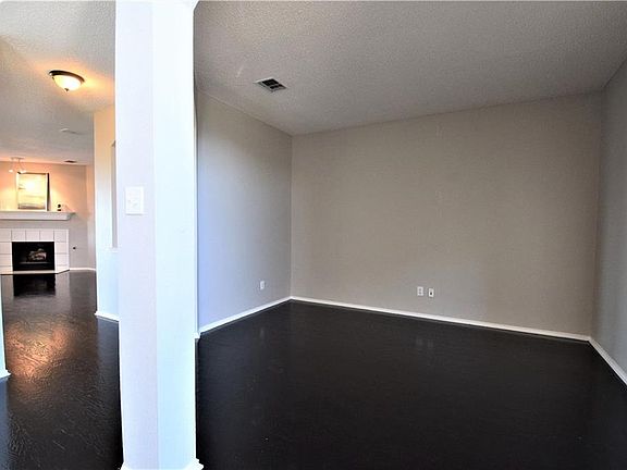 4th image of 4017 Lakeside Dr
