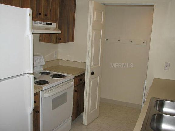 3rd image of 2400 Winding Creek Blvd APT 18-203